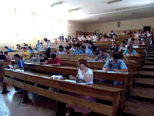 Marga: Universităţile româneşti trebuie să fie scoase din izolare