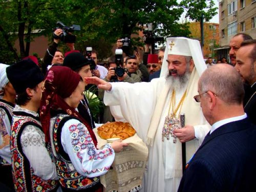 Patriarhul României a resfinţit Catedrala episcopală din Giurgiu