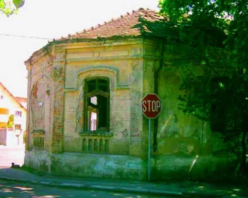 Patrimoniul arhitectural distrus al Bucureştiului, prezentat în imagini