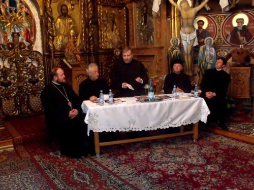 Conferinţa „Autocefalia Bisericii şi Patriarhatul“, la Bârlad