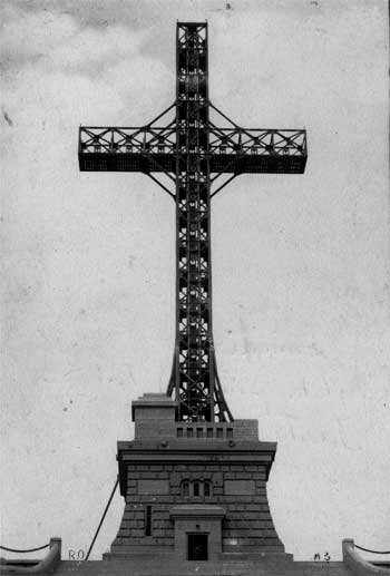 Crucea Eroilor Neamului din vârful Caraimanului