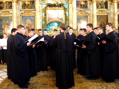 Tradiţia cântărilor corale la Festivalul de Rusalii de la Oradea
