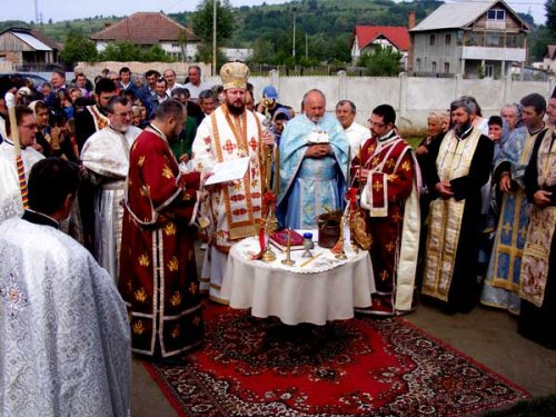 Sfinţirea bisericii din Berbeşti, Vâlcea