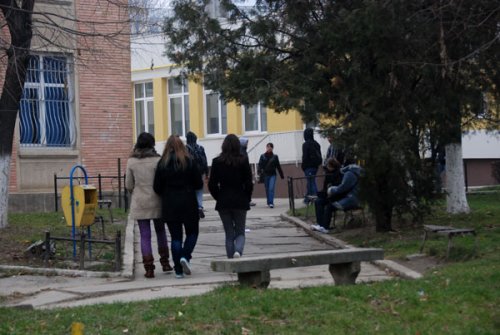 20 de şcoli din România, selectate la Academia Şcolilor din Europa Centrală