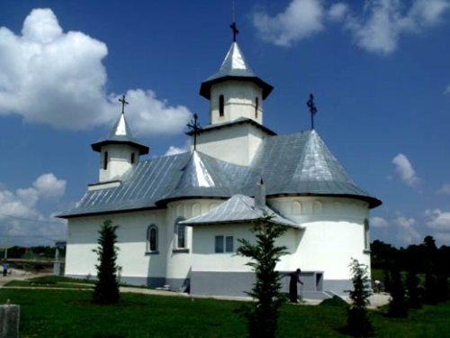 Sfinţiri de biserici în Mitropolia Moldovei şi Bucovinei