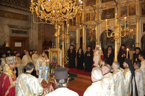 Patriarhul României, primit cu bucurie la Iaşi