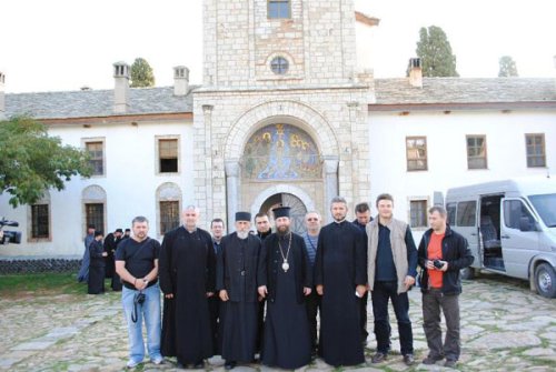 Pelerini români din Episcopia Ungariei la Muntele Athos