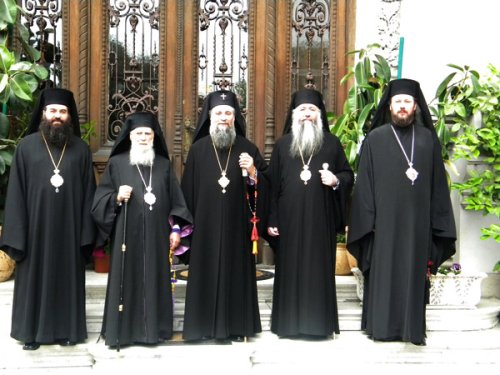 Ierarhii din Oltenia la şedinţa Sfântului Sinod