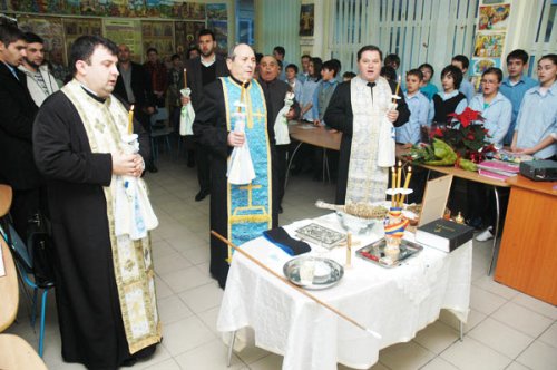 Cabinet de religie la Şcoala „Constantin Platon“ din Bacău