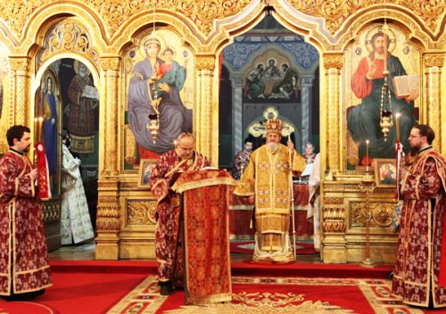 IPS Laurenţiu a oficiat Sfânta Liturghie la Sibiu