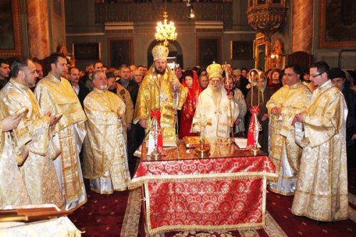 Primele slujbe arhiereşti din 2011 în Arhiepiscopia Râmnicului