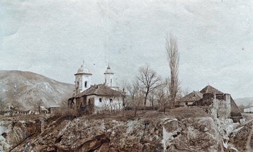 Mănăstirea Răducanu din Târgu Ocna, la 1900