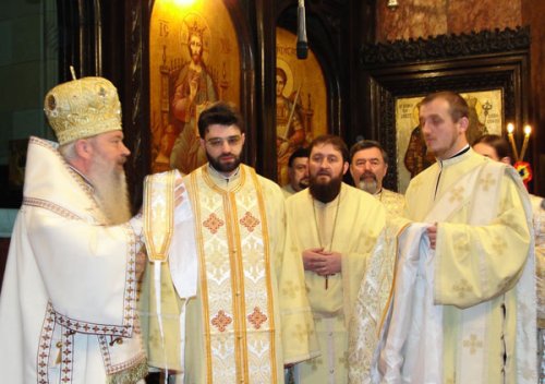 Liturghie arhierească la Alba Iulia