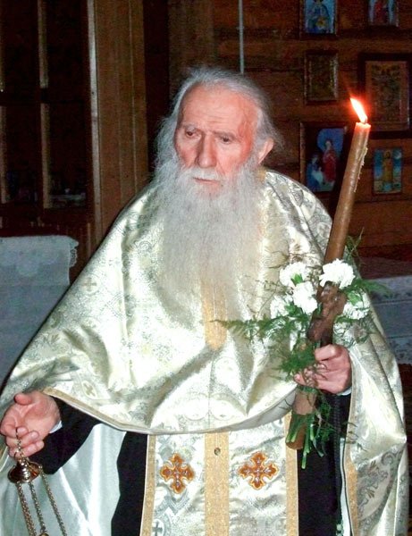Părintele Ieronim Stoican s-a mutat la Domnul