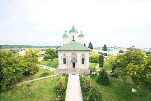 Mănăstirea Cernica îşi sărbătoreşte ocrotitorul