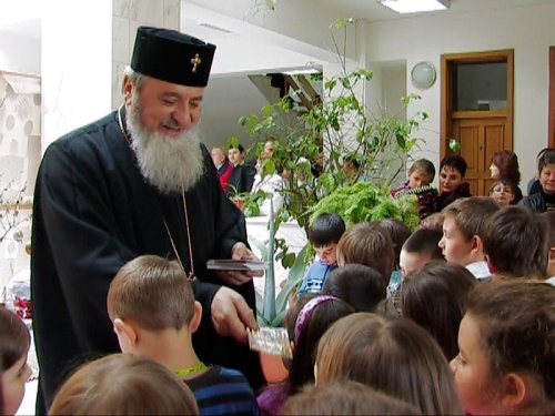 Activităţi ale copiilor din Cisnădie dedicate Floriilor şi Învierii Domnului