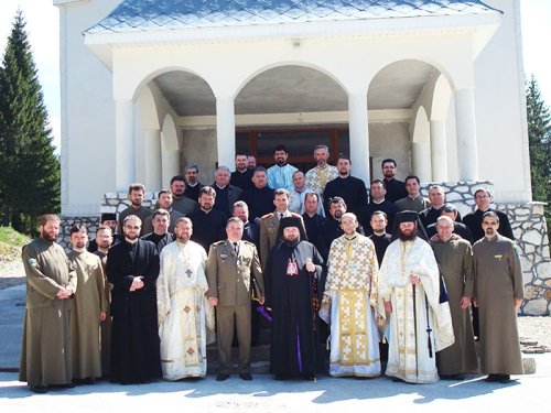Asistenţa religioasă în unităţile militare ca dimensiune a slujirii Bisericii