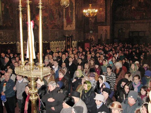 Duminica Slăbănogului, la Catedrala arhiepiscopală din Galaţi
