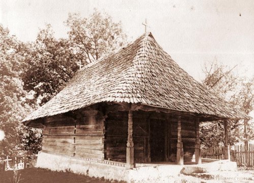 Biserica de lemn a Mănăstirii Dintr-un lemn la 1900