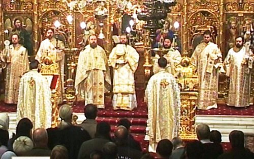 Preasfinţitul Părinte Mihail, la Catedrala patriarhală