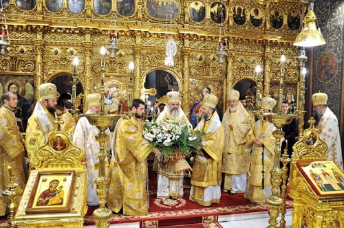 Patriarhul României şi-a sărbătorit ziua onomastică