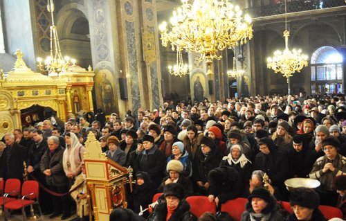Mii de ieşeni la hramul istoric al catedralei