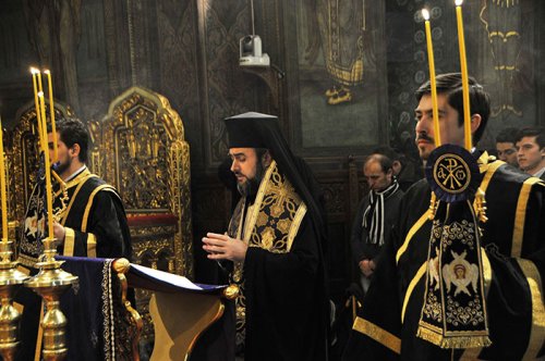 Preasfinţitul Ciprian Câmpineanul a slujit la Catedrală