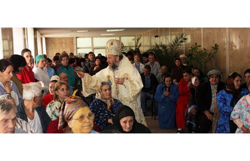 Rugăciuni pentru cei în suferinţă la Spitalul „Sfântul Apostol Andrei“