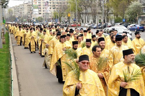 Pelerinaj ortodox de Florii în Bucureşti