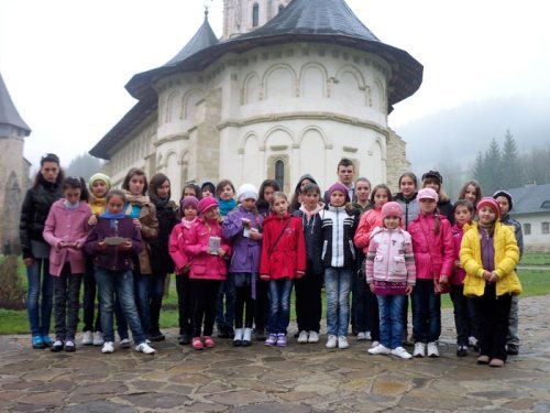 Pelerinaj în Bucovina pentru copiii parohiei Uda - Tătăruşi
