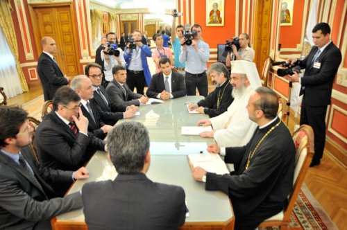 Preşedintele Republicii Moldova în vizită la Patriarhia Română