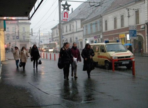 Cod galben de ploi, vijelii şi grindină