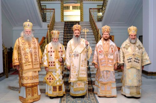 Slujiri arhiereşti în Mitropolia Moldovei şi Bucovinei de Sfânta Treime