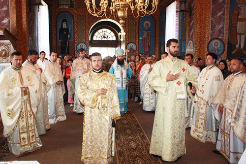 Bucurii duhovniceşti la Vitomireşti, Fârtăţeşti, Râmnic