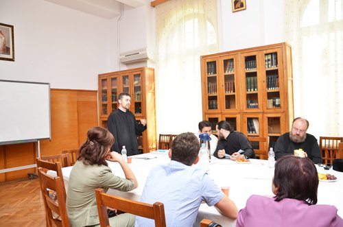 Părintele Gabriel Nastasă, doctor al Facultăţii de Teologie Ortodoxă din Bucureşti