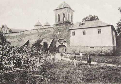 Mănăstirea musceleană Aninoasa la 1900