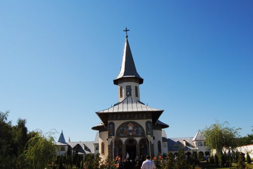 Hramul Mănăstirii Teiuş