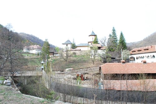 Mănăstirea Topolniţa şi moştenirea ei seculară