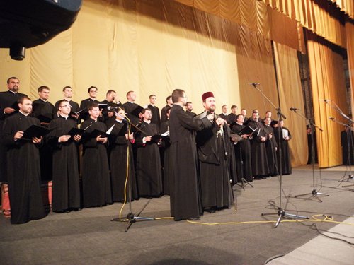 Concertul coralelor preoţeşti în Episcopia Huşilor, la final