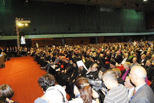 Ierarhi români la conferinţa de la Sarajevo