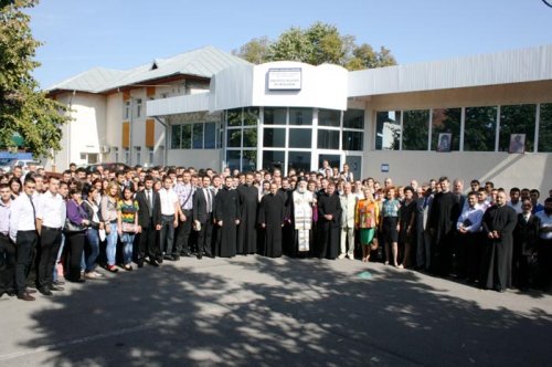 Deschiderea anului universitar la Târgovişte