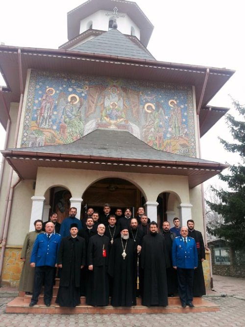PS Ioachim Băcăuanul s-a întâlnit cu preoţii misionari din MAI
