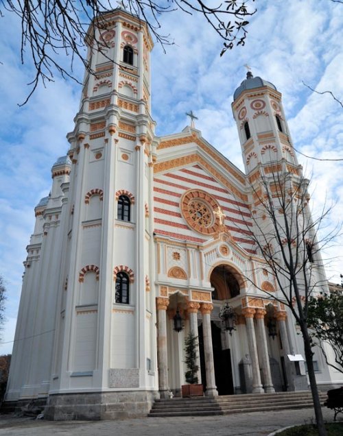 Catedrala mitropolitană „Sfântul Spiridon“ - Nou îşi sărbătoreşte ocrotitorul
