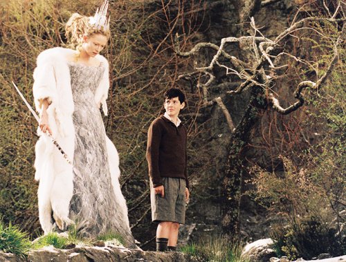 Basm cinematografic de Crăciun: Cronicile din Narnia - Leul, Vrăjitoarea şi Dulapul