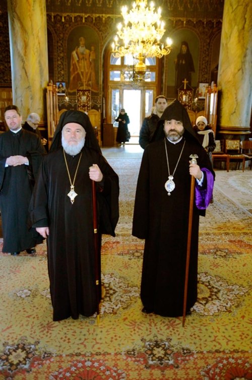 Arhiepiscopul armean Datev în vizită la Centrul eparhial din Tulcea