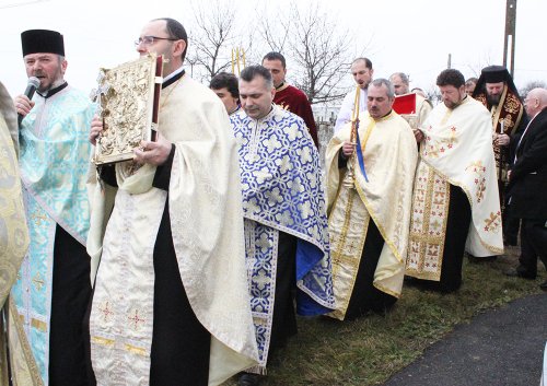 Bucurii duhovniceşti la Crasna, Călina, Severin şi Mărunţei