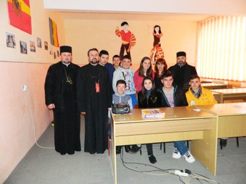 Simpozion dedicat Sfântului Constantin cel Mare, la Grupul Şcolar „J. M. Elias“ din Sascut