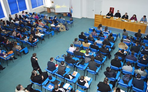 Conferinţă la Facultatea de Teologie din Alba Iulia
