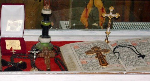 Expoziţie de cruci la parohia Urecheni