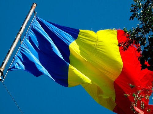 Stema pe tricolorul României